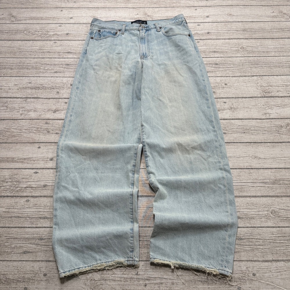 Abercrombie & Fitch Jeans Men's 32x32 Blue Light Wash Rigid Wide Leg Ultra Baggy